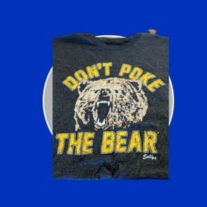 Don't Poke the Bear Bruins T Shirt by Sully Men's Medium